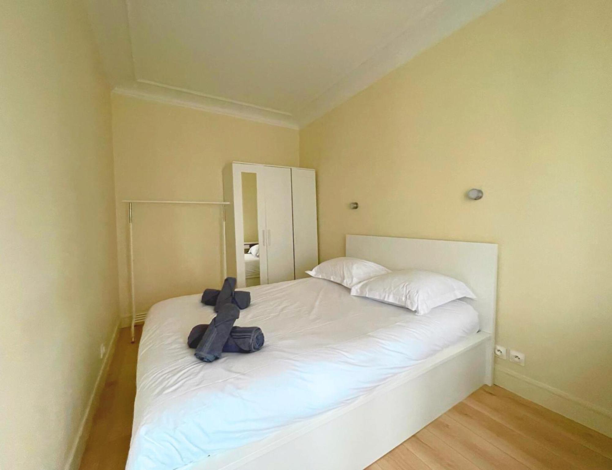 Chambre Lit Double Et Salon Avec Canape-Lit A 10 Minutes Des Champs Elysees ปารีส ภายนอก รูปภาพ